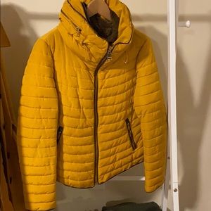 Zara yellow out wear jacket